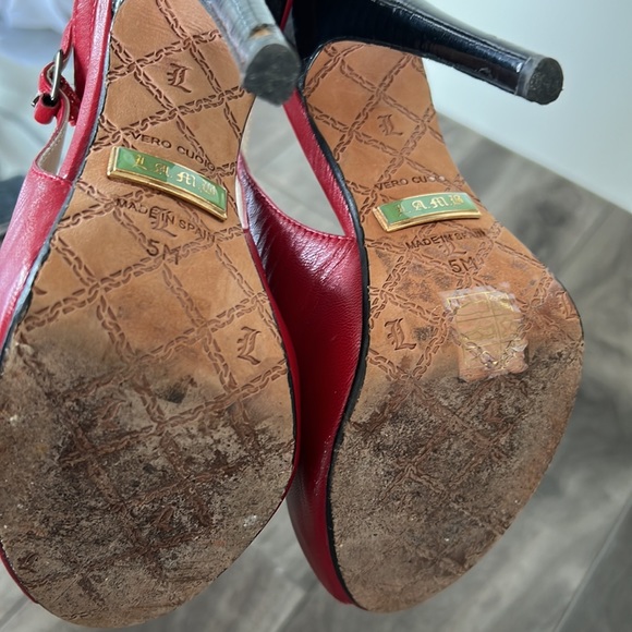 Gorgeous red heels with adjustable straps - Picture 8 of 11